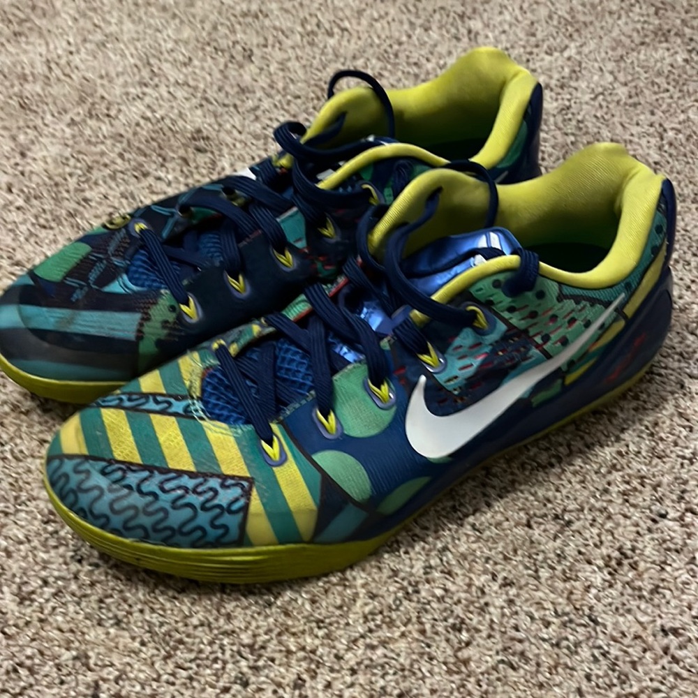 Nike Kobe 9 EM low